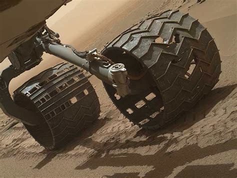 Mars, 50 yıllık robotik keşiften kaynaklanan 15.694 pound insan çöpüyle dolu